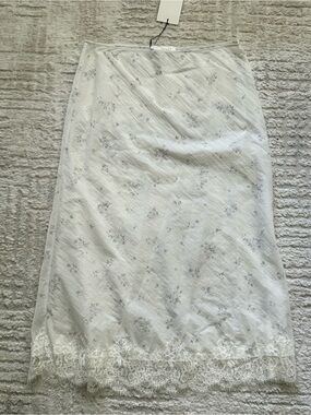 Zara White Slip Skirt with Subtle Gray Floral Print